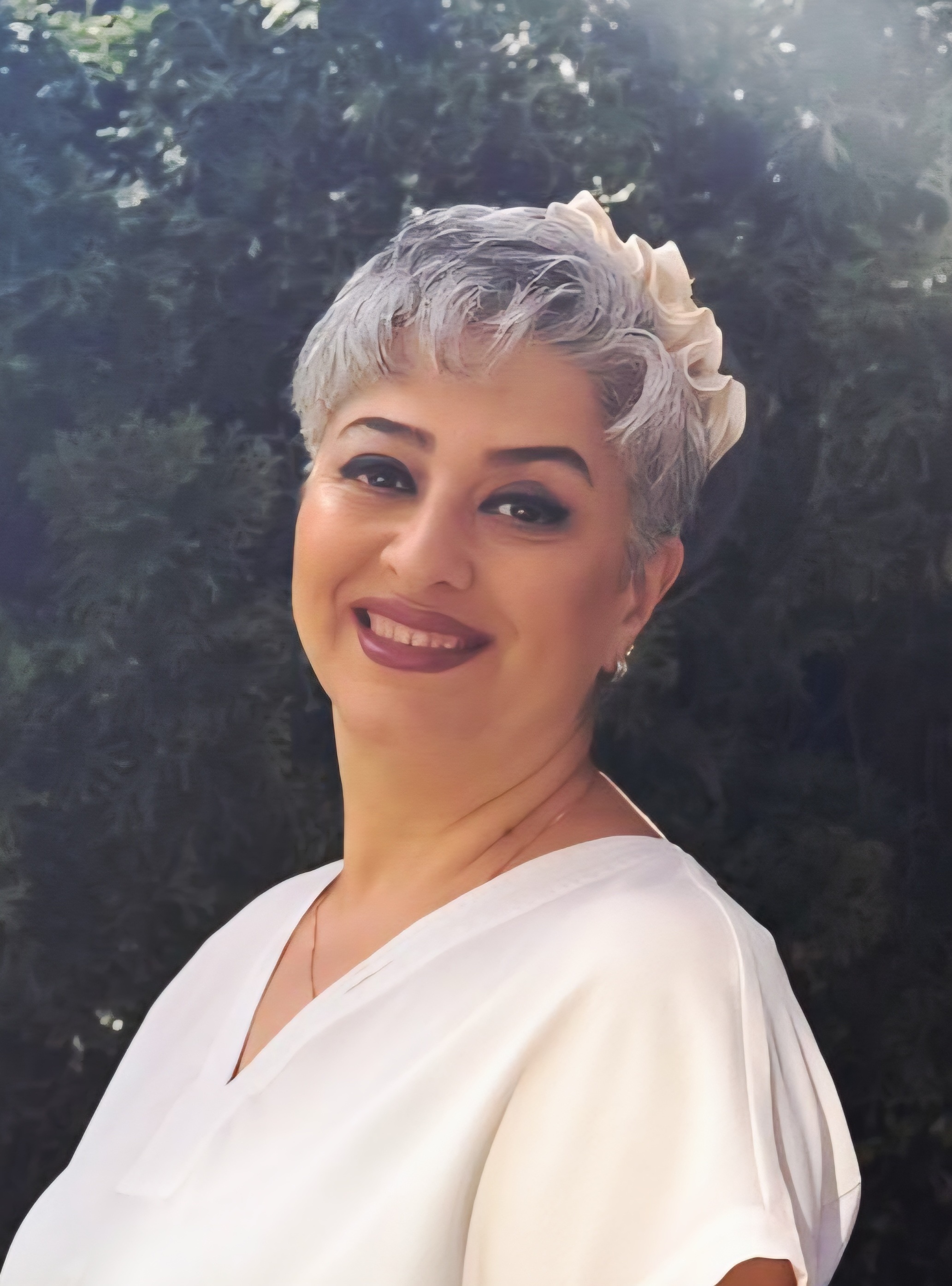 Noosha Mohammad, Registered Acupuncturist in Maple Ridge specializing in facial acupuncture and stress management.